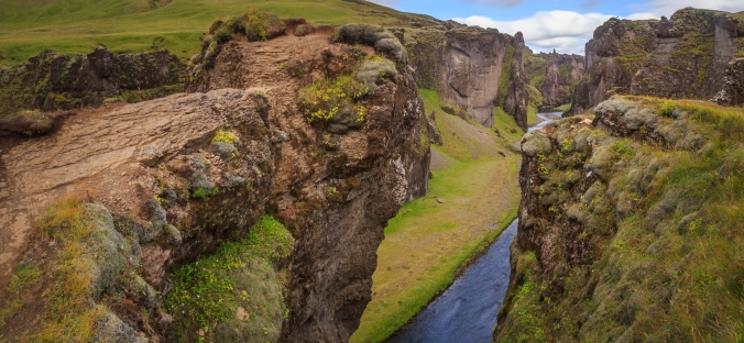 Fjaðrárglúfur Canyon - Iceland